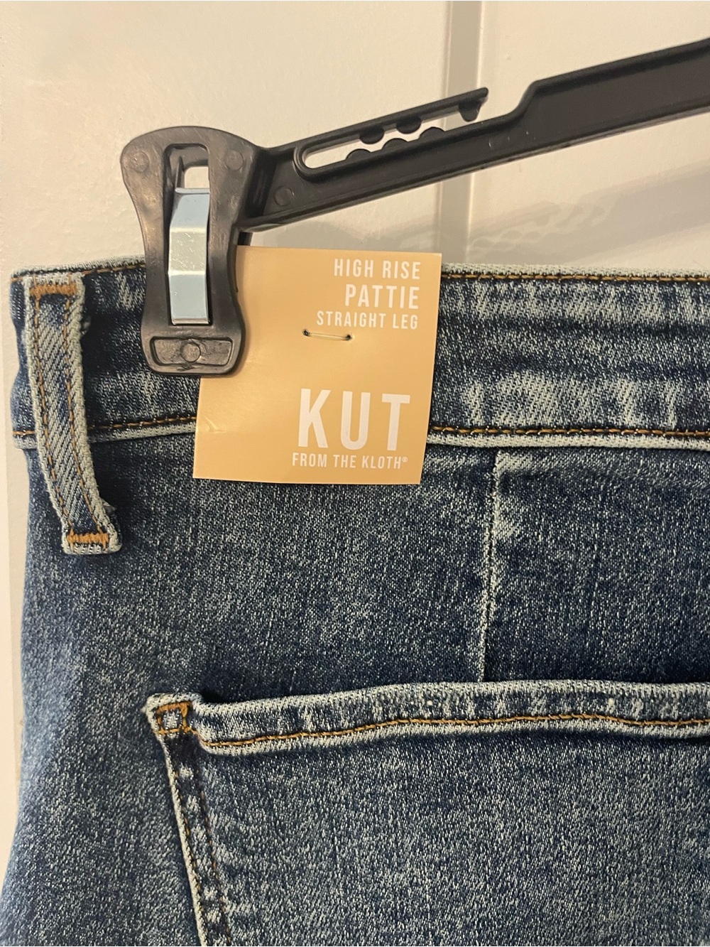 Kut from the Kloth Pattie Straight Leg Jeans - Picture 4 of 7
